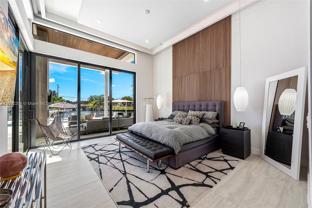 For Rent: $32,000 (3 beds, 4 baths, 3122 Square Feet)