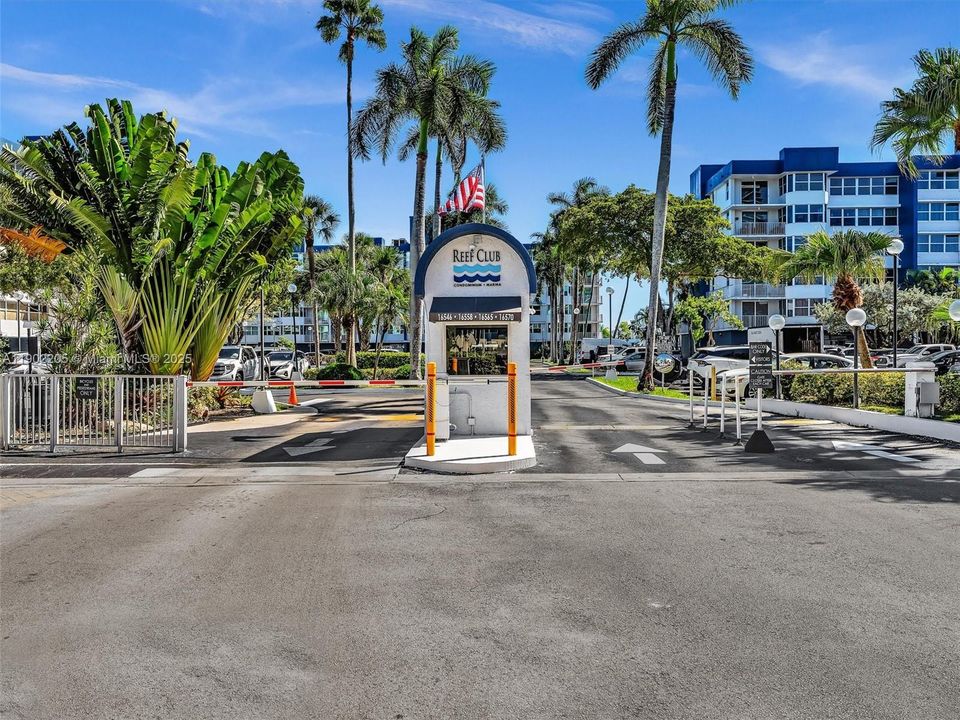 Entrance - 24 hour guard gate