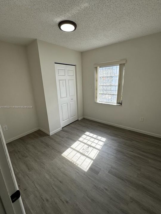 Recientemente alquilado: $1,700 (1 camas, 1 baños, 695 Pies cuadrados)