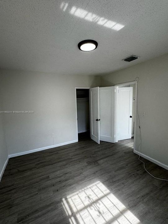 Recientemente alquilado: $1,700 (1 camas, 1 baños, 695 Pies cuadrados)