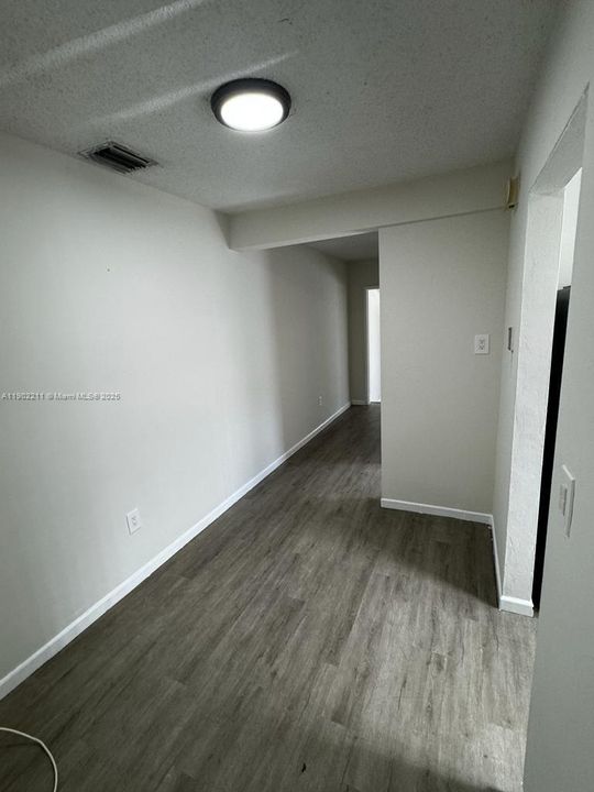 Recientemente alquilado: $1,700 (1 camas, 1 baños, 695 Pies cuadrados)