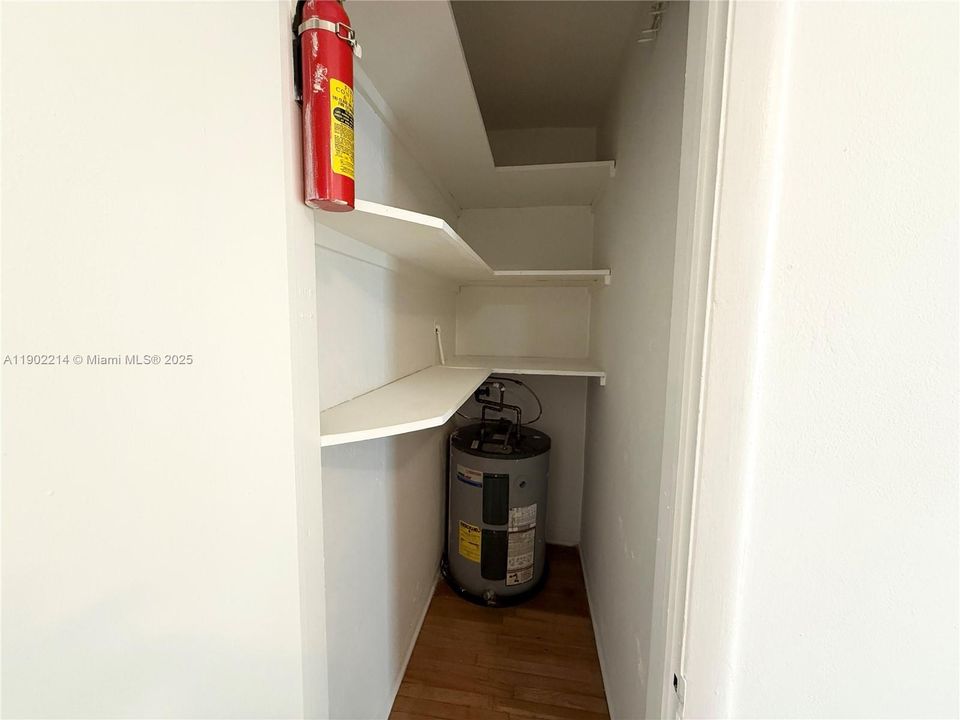 Recently Rented: $1,700 (1 beds, 1 baths, 600 Square Feet)