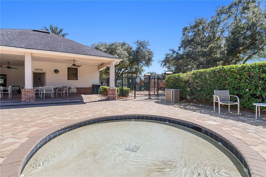 待售: $525,000 (4 贝兹, 3 浴室, 2868 平方英尺)