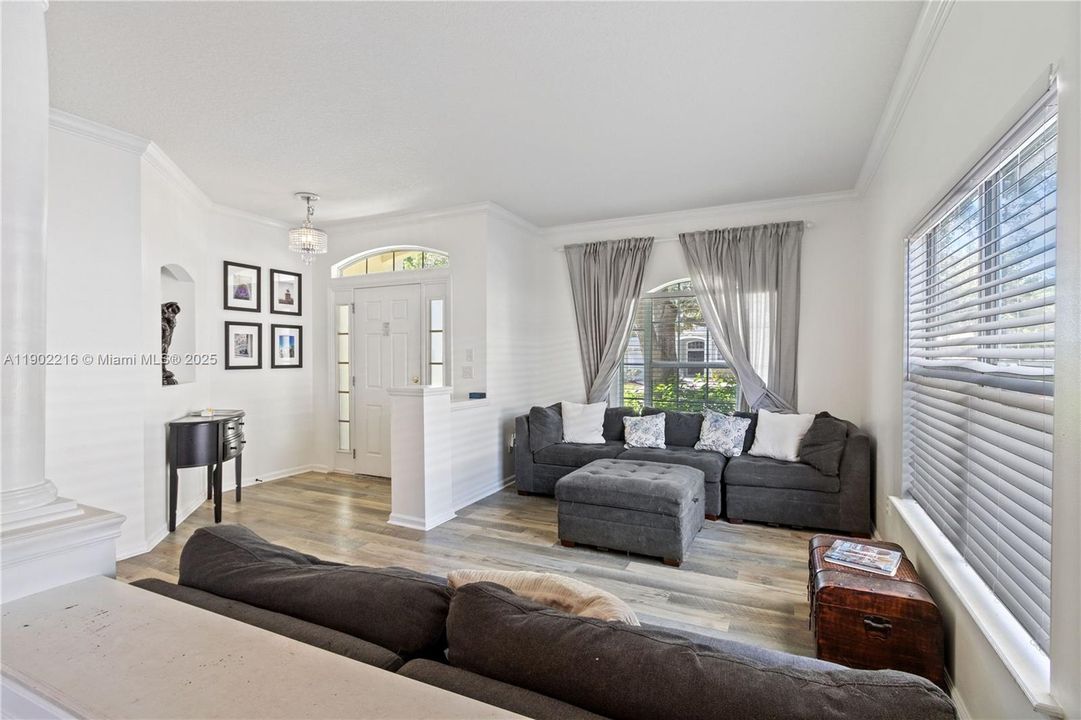 待售: $525,000 (4 贝兹, 3 浴室, 2868 平方英尺)