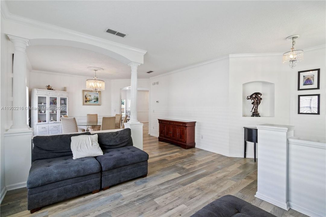 待售: $525,000 (4 贝兹, 3 浴室, 2868 平方英尺)