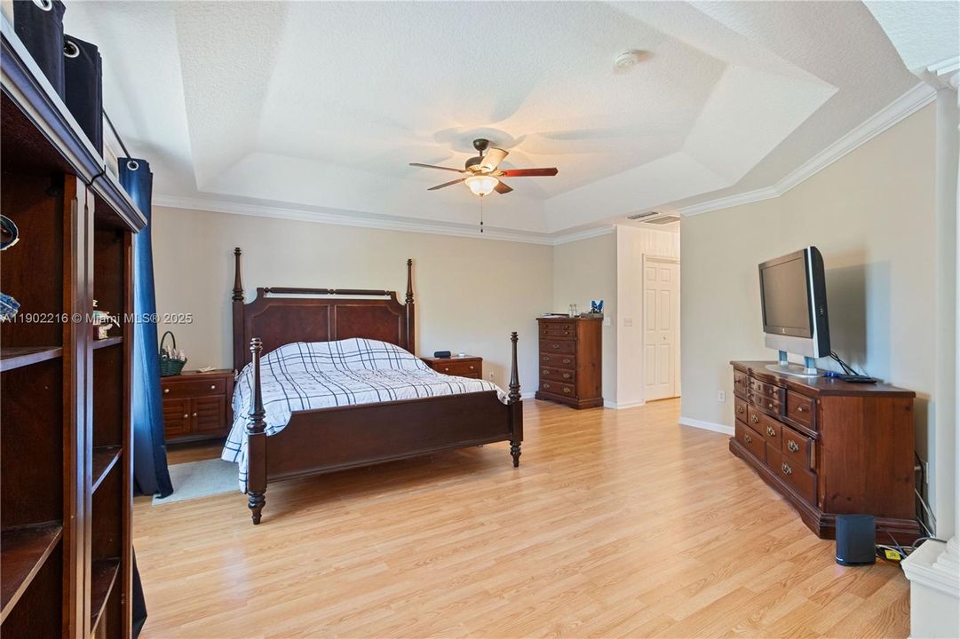 待售: $525,000 (4 贝兹, 3 浴室, 2868 平方英尺)