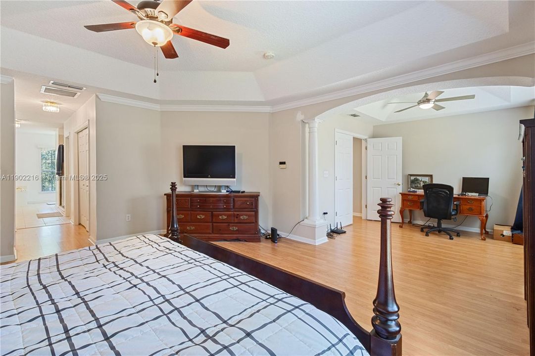 待售: $525,000 (4 贝兹, 3 浴室, 2868 平方英尺)