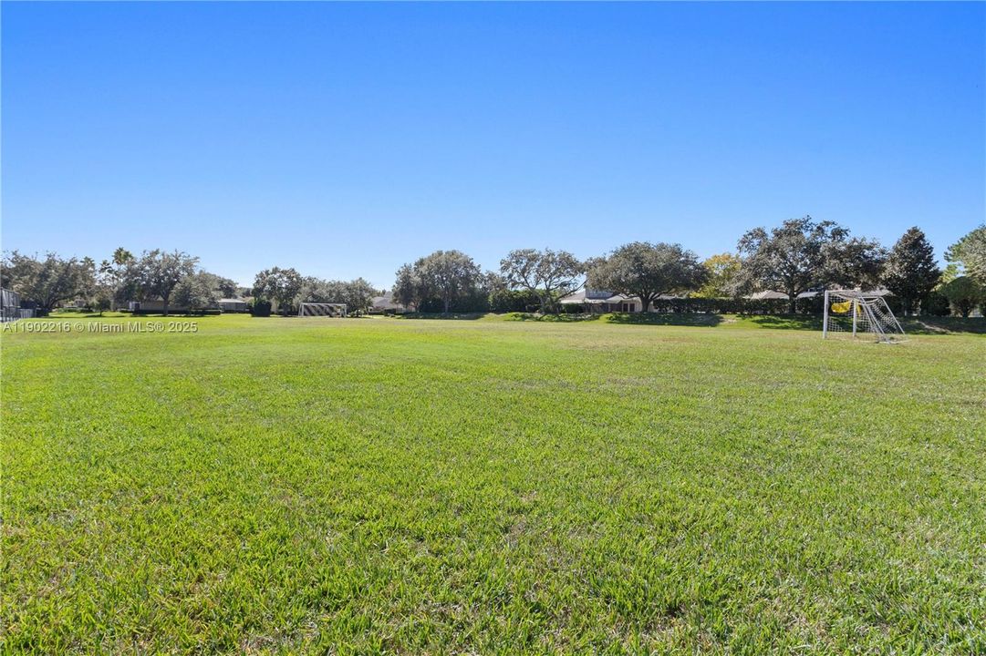 待售: $525,000 (4 贝兹, 3 浴室, 2868 平方英尺)