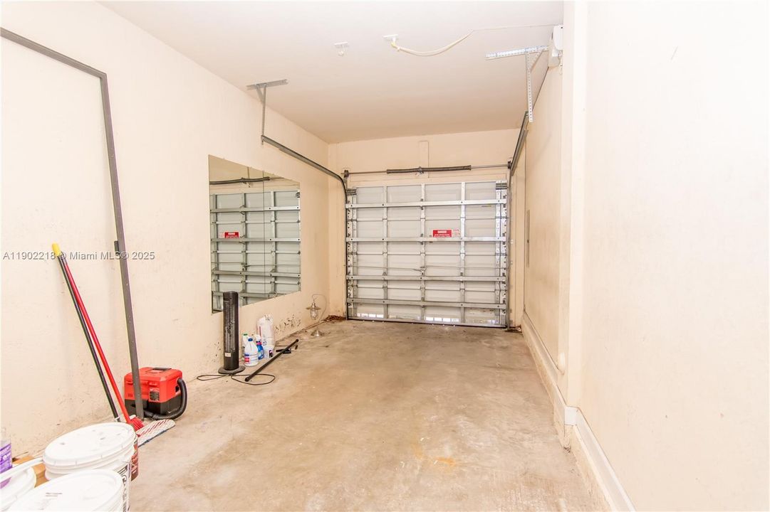 For Sale: $430,000 (4 beds, 3 baths, 1736 Square Feet)