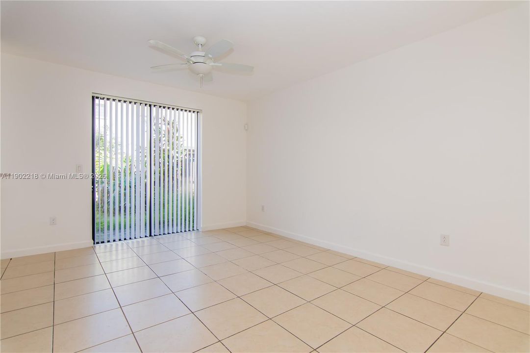 For Sale: $430,000 (4 beds, 3 baths, 1736 Square Feet)