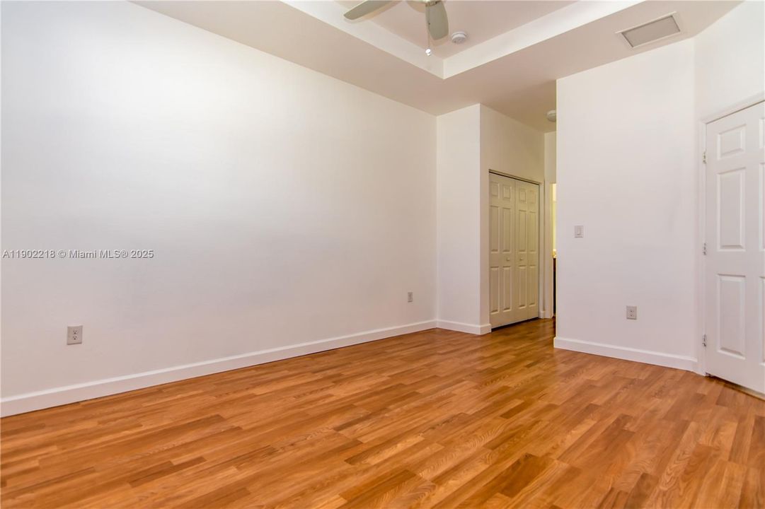 For Sale: $430,000 (4 beds, 3 baths, 1736 Square Feet)