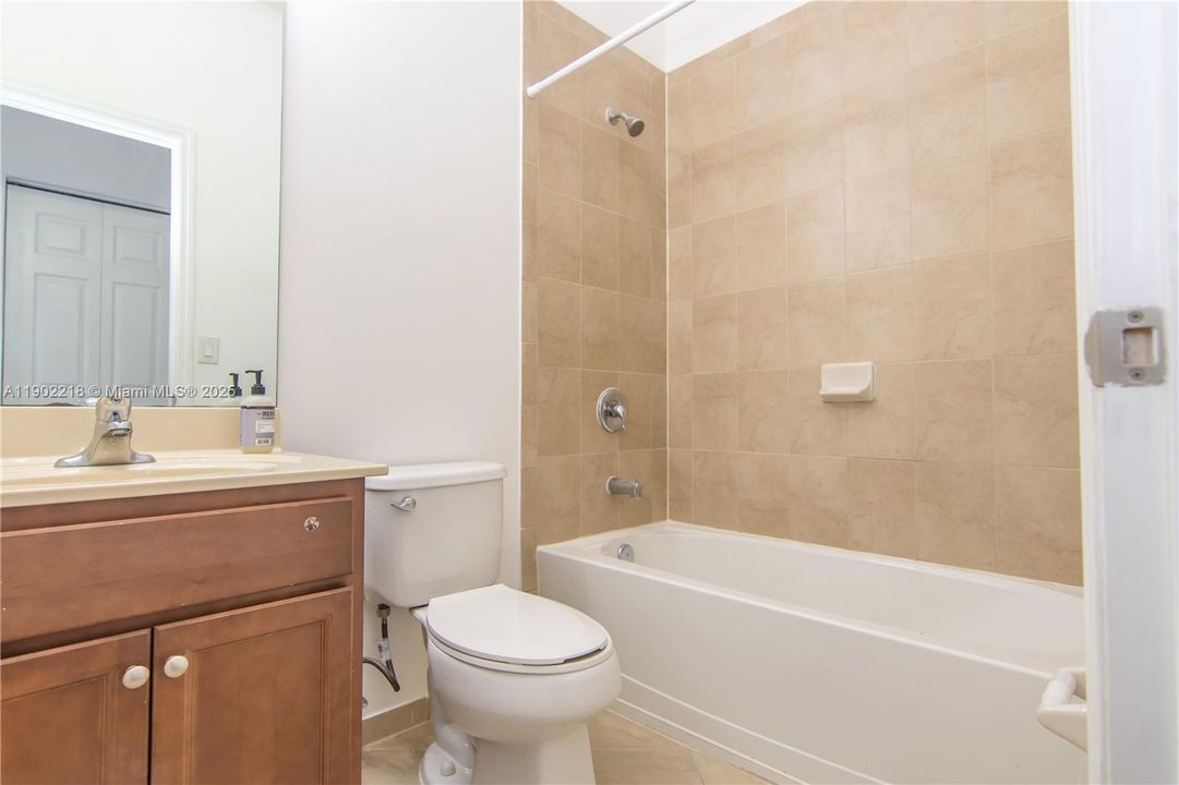 For Sale: $430,000 (4 beds, 3 baths, 1736 Square Feet)