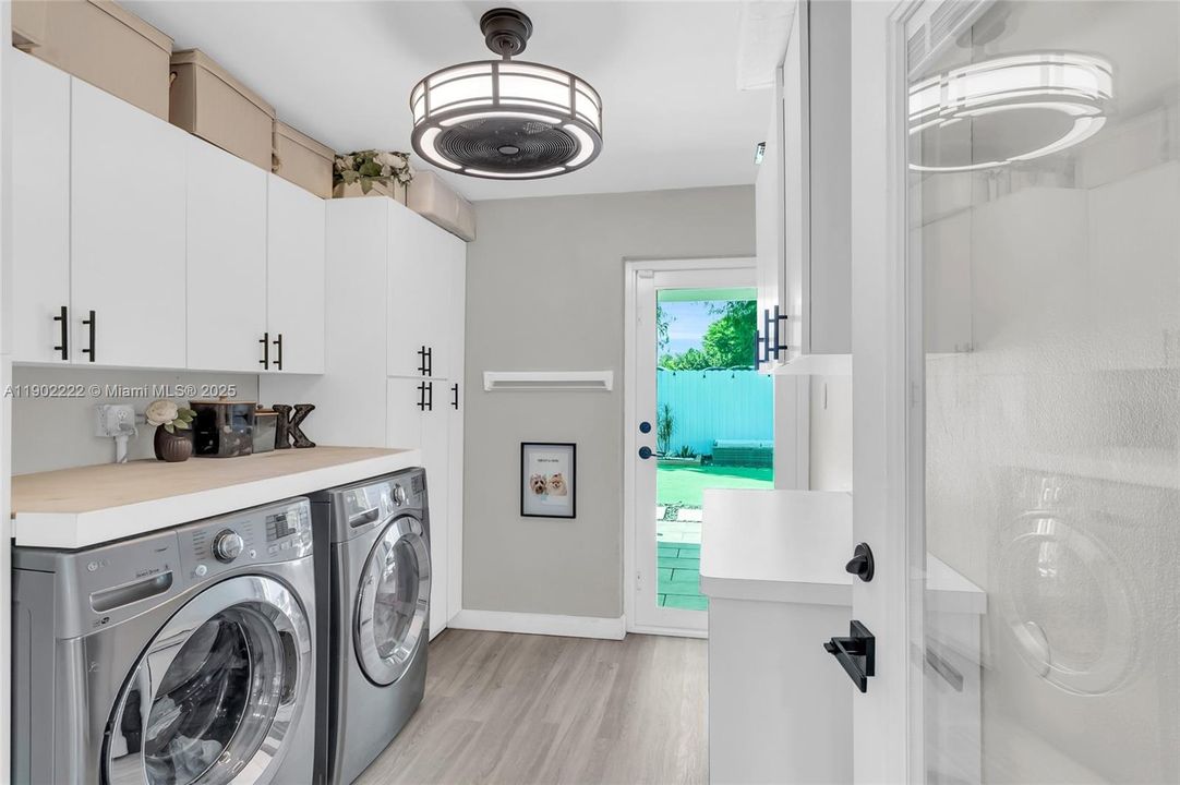 Active With Contract: $520,000 (5 beds, 4 baths, 1684 Square Feet)