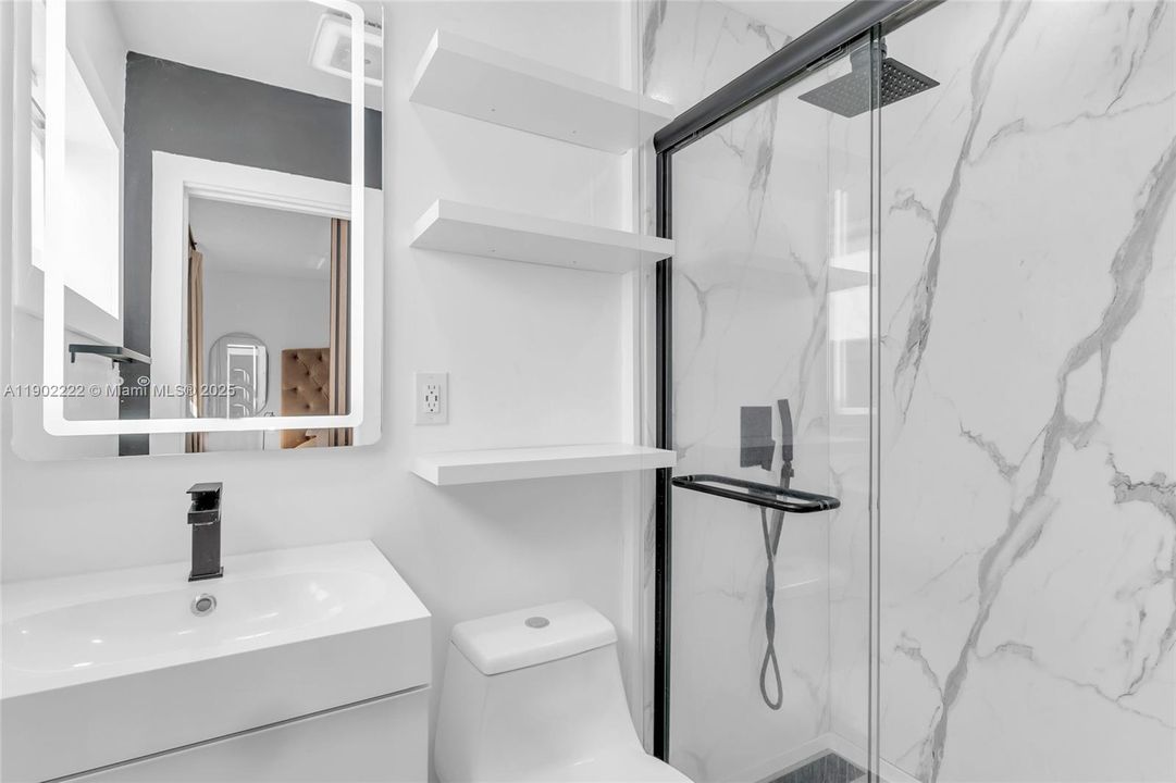 Active With Contract: $520,000 (5 beds, 4 baths, 1684 Square Feet)