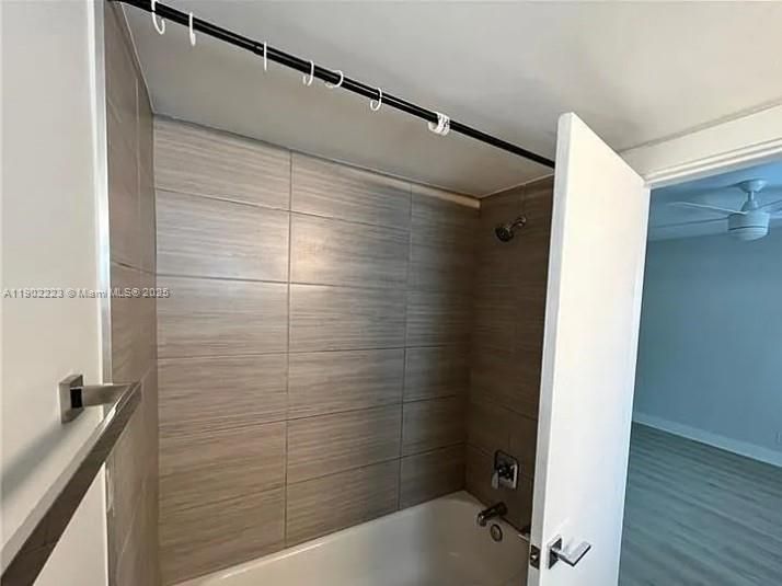 For Rent: $1,900 (1 beds, 1 baths, 700 Square Feet)