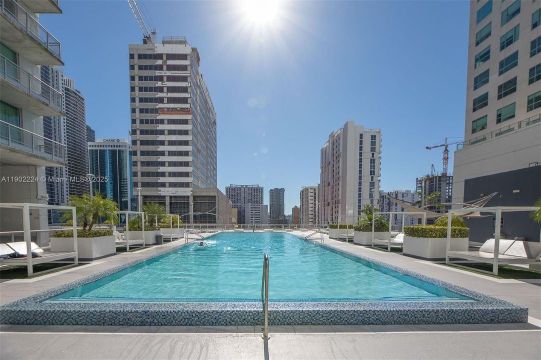 For Rent: $3,150 (1 beds, 1 baths, 795 Square Feet)