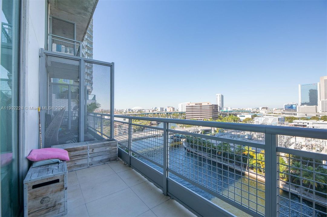 For Rent: $3,150 (1 beds, 1 baths, 795 Square Feet)