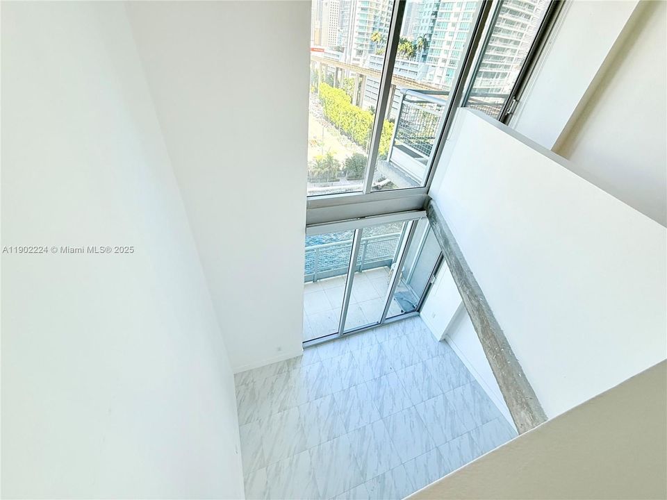 For Rent: $3,150 (1 beds, 1 baths, 795 Square Feet)