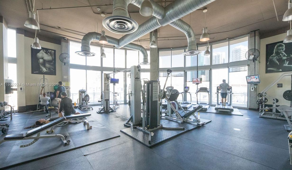 For Rent: $3,150 (1 beds, 1 baths, 795 Square Feet)