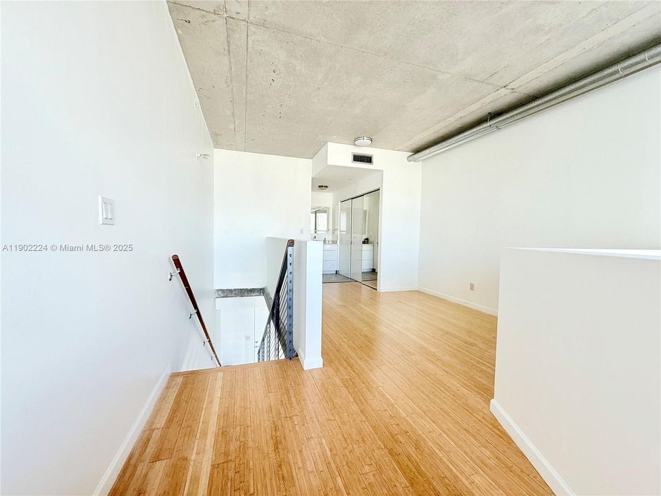 For Rent: $3,150 (1 beds, 1 baths, 795 Square Feet)