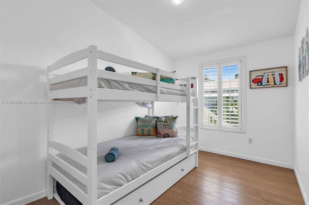 Recientemente alquilado: $4,000 (3 camas, 2 baños, 960 Pies cuadrados)