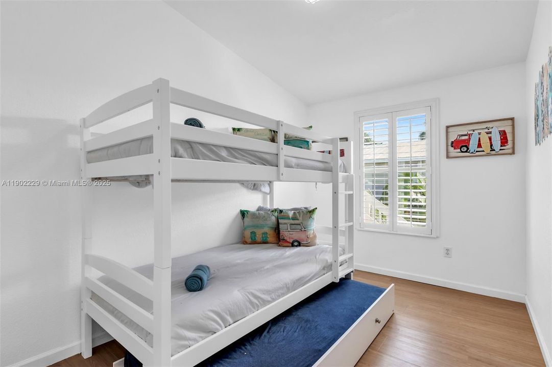 Recientemente alquilado: $4,000 (3 camas, 2 baños, 960 Pies cuadrados)