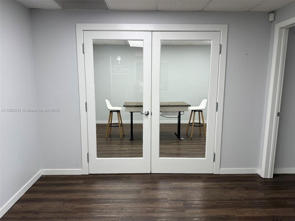 出租: $4,387 (0 贝兹, 0 浴室, 0 平方英尺)