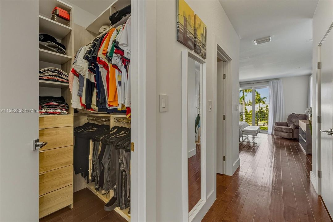 Active With Contract: $1,188,111 (4 beds, 3 baths, 2782 Square Feet)