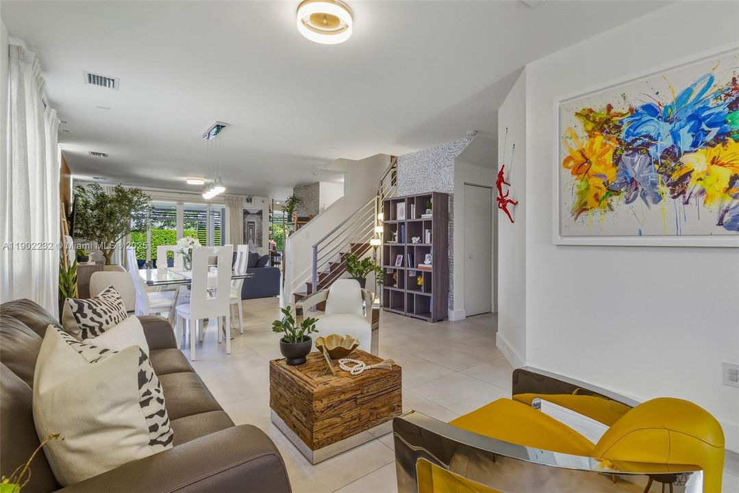 Active With Contract: $1,188,111 (4 beds, 3 baths, 2782 Square Feet)