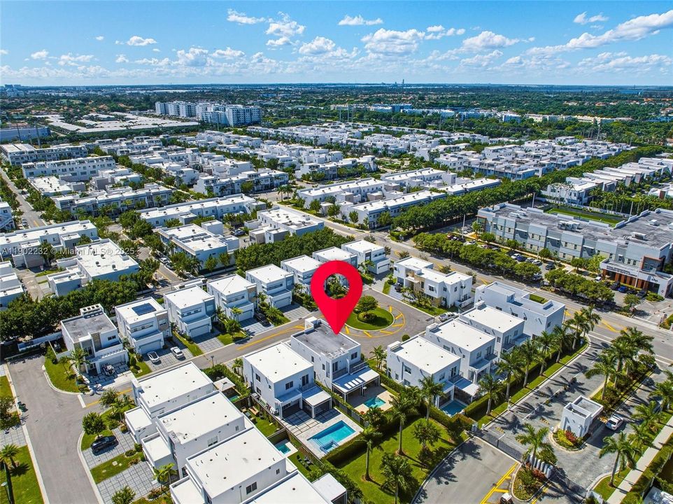 Active With Contract: $1,188,111 (4 beds, 3 baths, 2782 Square Feet)