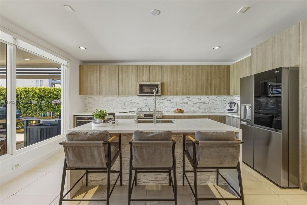 Active With Contract: $1,188,111 (4 beds, 3 baths, 2782 Square Feet)