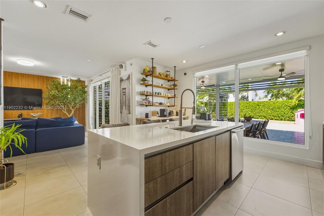 Active With Contract: $1,188,111 (4 beds, 3 baths, 2782 Square Feet)