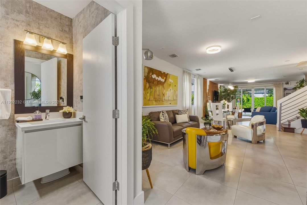 Active With Contract: $1,188,111 (4 beds, 3 baths, 2782 Square Feet)