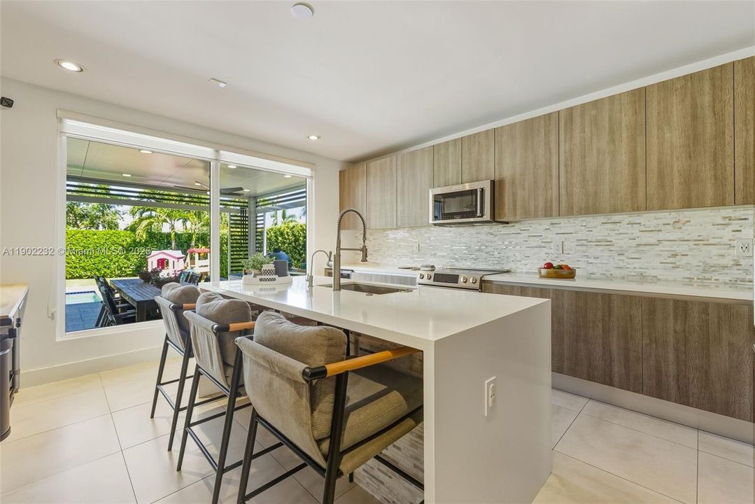 Active With Contract: $1,188,111 (4 beds, 3 baths, 2782 Square Feet)