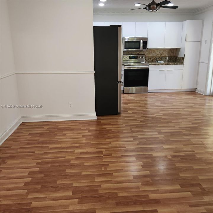 待售: $679,000 (3 贝兹, 2 浴室, 2040 平方英尺)