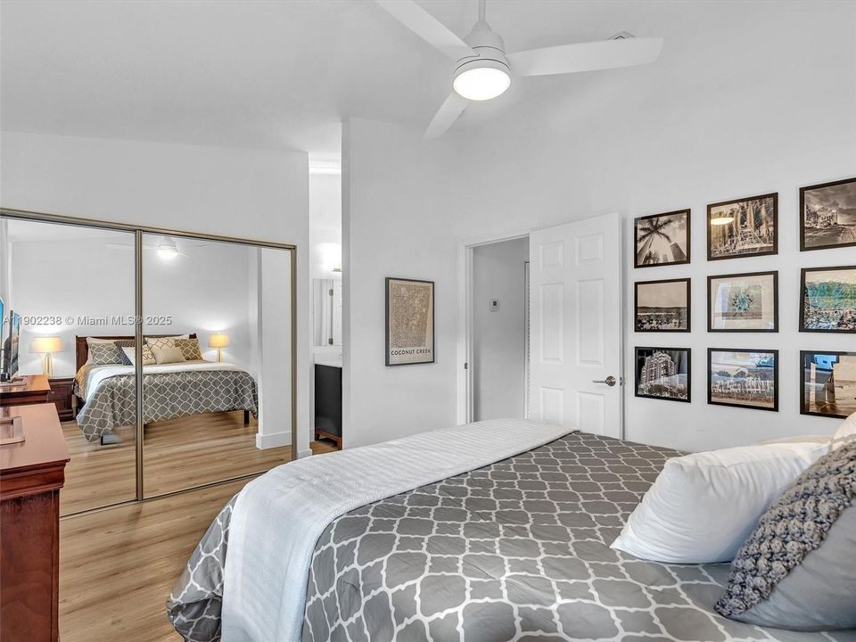 На продажу: $349,900 (2 спален, 2 ванн, 1343 Квадратных фут)