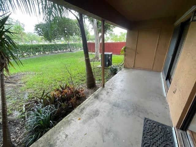 For Rent: $3,000 (3 beds, 2 baths, 1223 Square Feet)