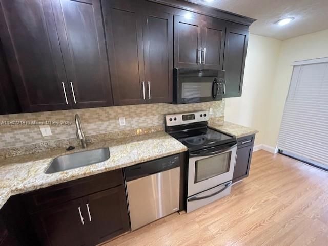 For Rent: $3,000 (3 beds, 2 baths, 1223 Square Feet)