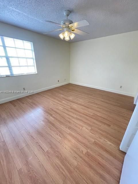For Rent: $3,000 (3 beds, 2 baths, 1223 Square Feet)