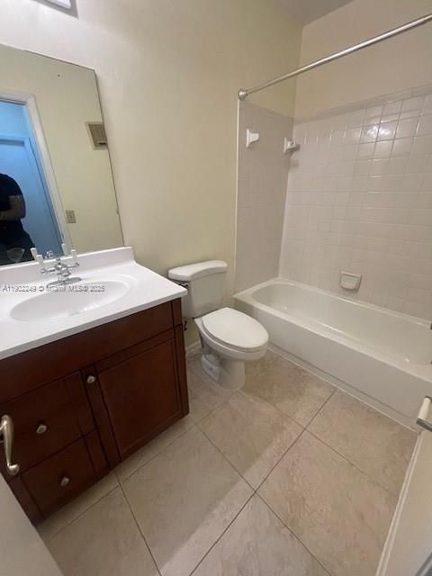 For Rent: $3,000 (3 beds, 2 baths, 1223 Square Feet)