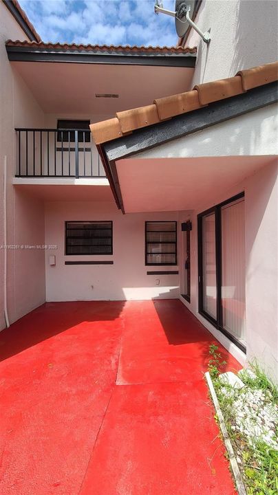 For Rent: $2,550 (2 beds, 2 baths, 1190 Square Feet)