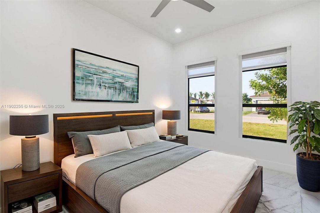 For Rent: $4,950 (5 beds, 3 baths, 3127 Square Feet)