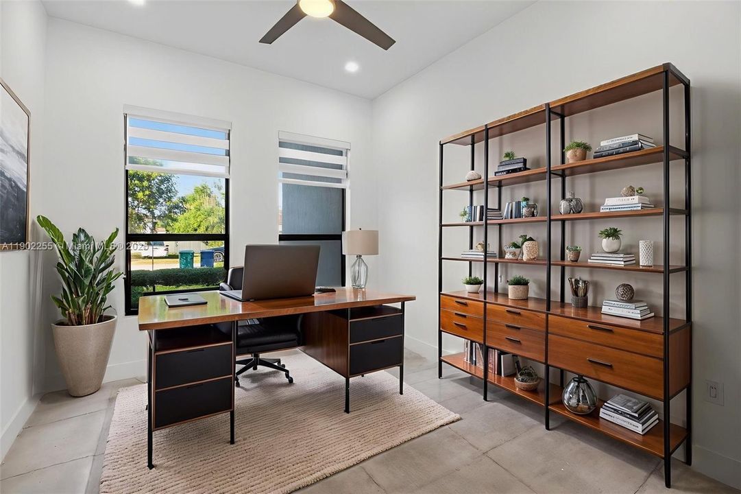 For Rent: $4,950 (5 beds, 3 baths, 3127 Square Feet)