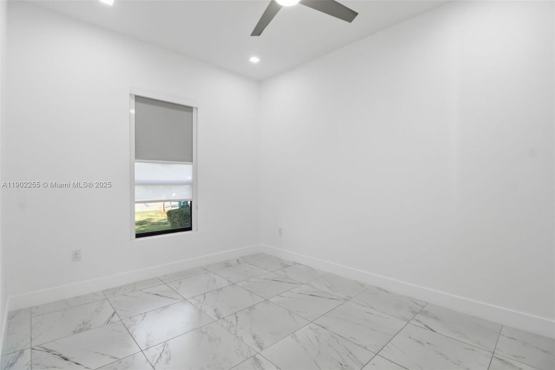 For Rent: $4,950 (5 beds, 3 baths, 3127 Square Feet)