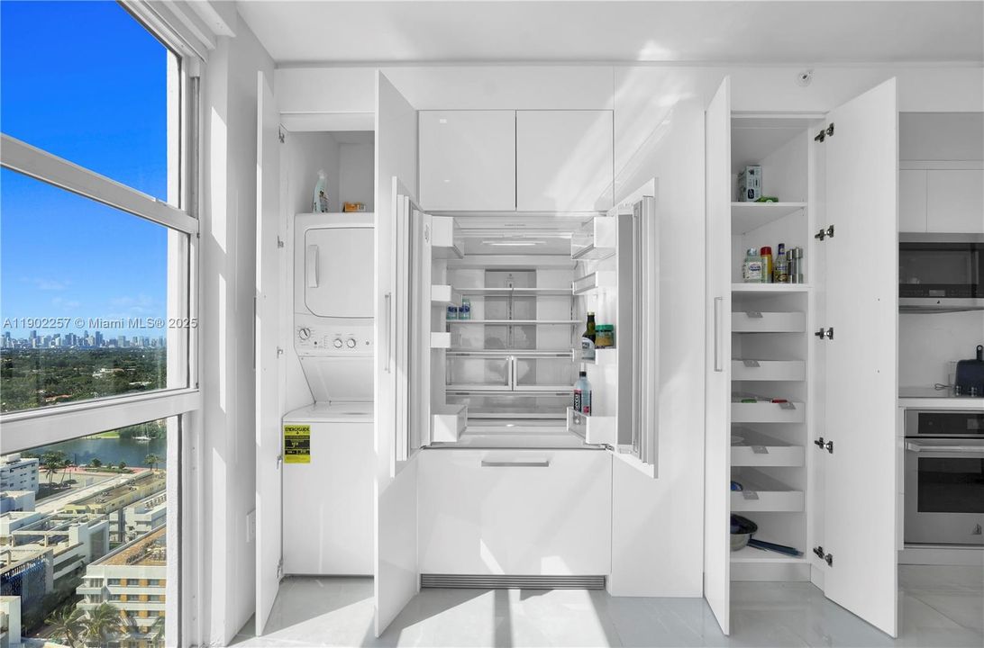 For Rent: $15,000 (2 beds, 2 baths, 1250 Square Feet)