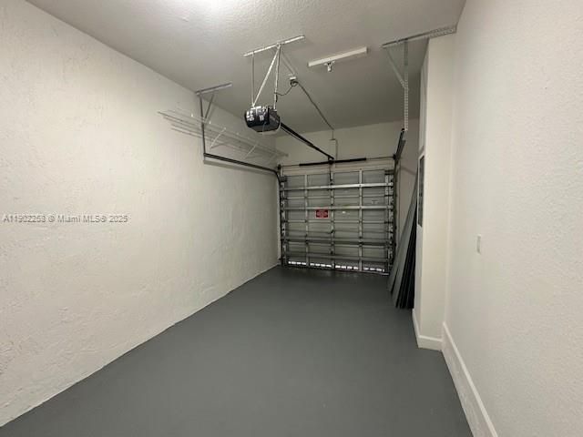 Activo con contrato: $530,000 (4 camas, 2 baños, 1780 Pies cuadrados)