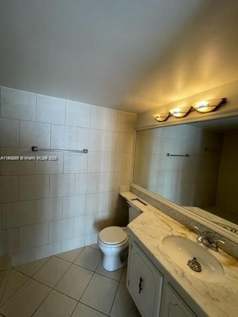 Recently Rented: $2,500 (1 beds, 1 baths, 757 Square Feet)