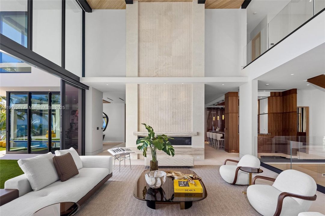 For Sale: $35,995,000 (5 beds, 5 baths, 10289 Square Feet)