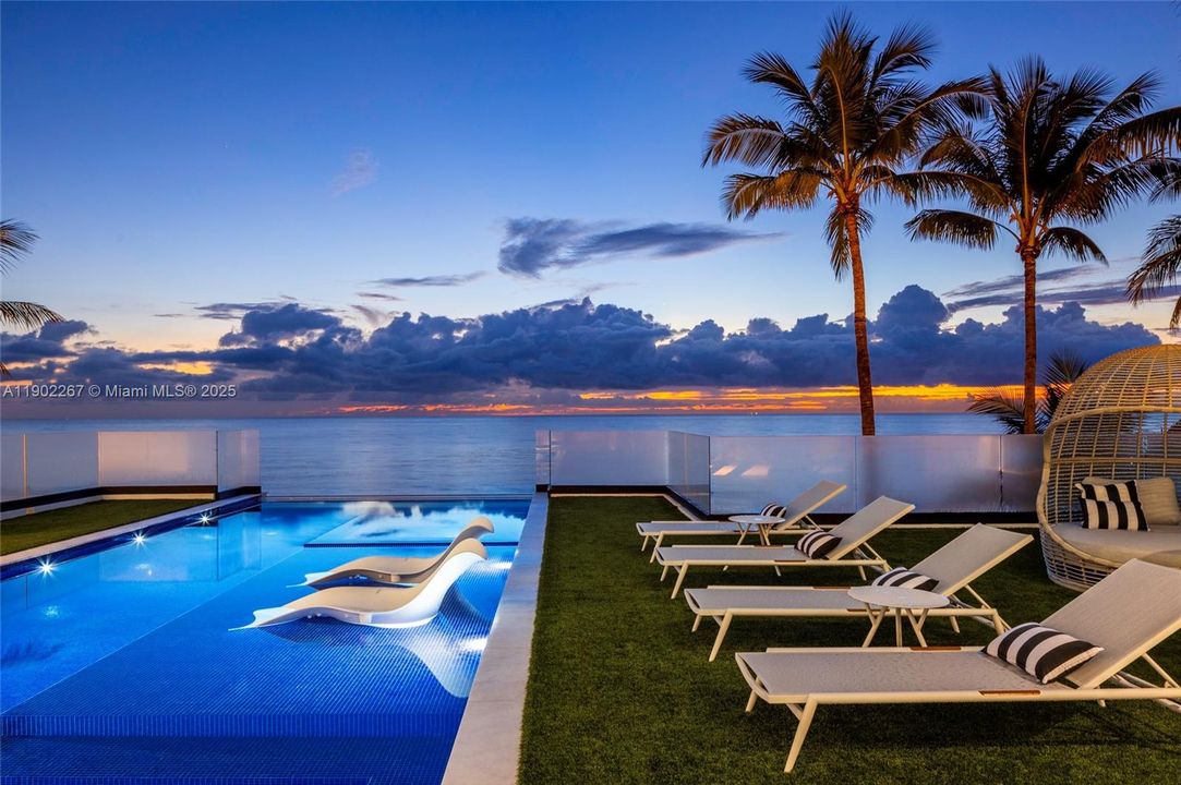 For Sale: $35,995,000 (5 beds, 5 baths, 10289 Square Feet)