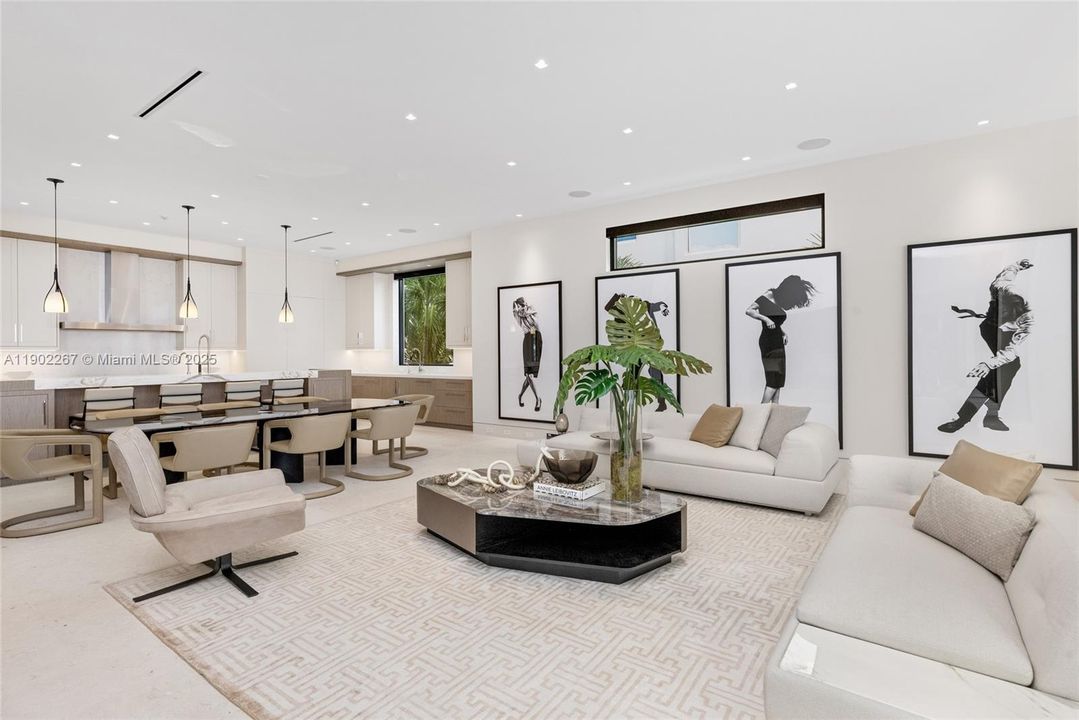 For Sale: $35,995,000 (5 beds, 5 baths, 10289 Square Feet)